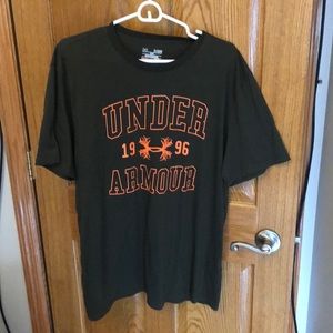 Men’s under armour T-shirt